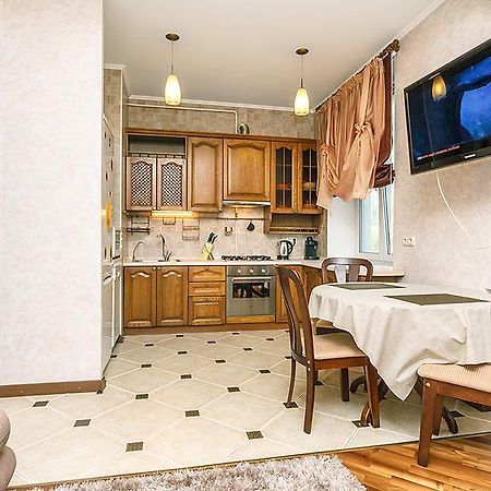 Amazing Two Beds In The Klovskiy Spusk Apartment เคียฟ ภายนอก รูปภาพ